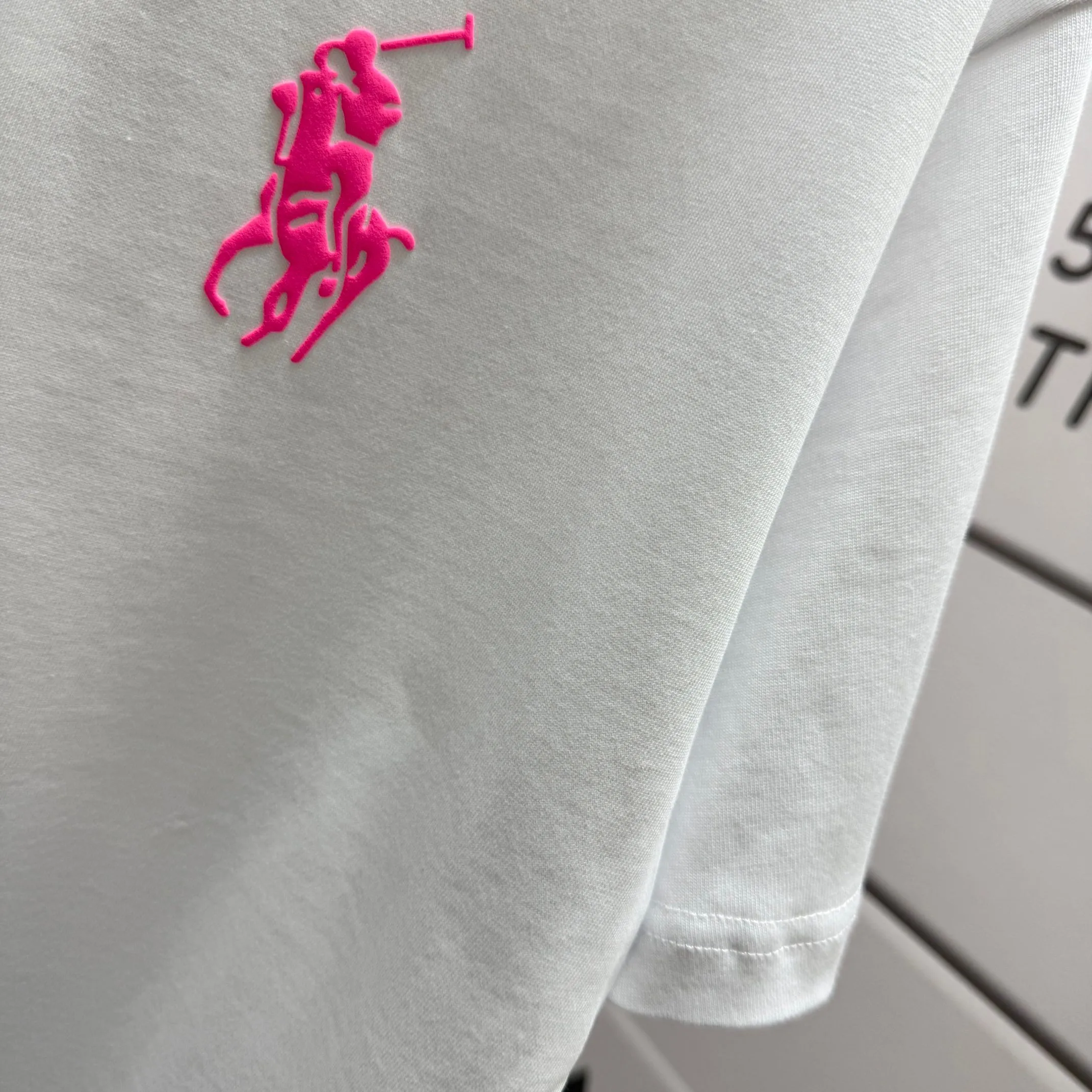 P160 Polo*Ralph*Lauren* new spring and summer short-sleeved T-shirt, classic three-dimensional thick plate silicone technology + foaming technology, customized double yarn plain cotton fabric, same style for men and women Color: black white Size: S (90-130 catties) M (120-150 catties) L (140-165 catties) XL (160-180 catties) XXL (180-210 catties)